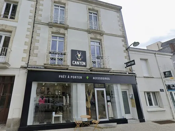à louer - local commercial - hypercentre de vallet