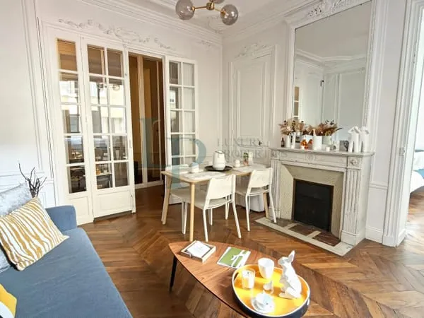 Paris 16e, Passy : 45 m² de charme ancien