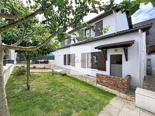 Maison familiale 5 pieces de 105 m2  L'Hay-les-Roses