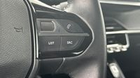 Peugeot 2008 1.2 PureTech 100ch S&S Active — photo 17