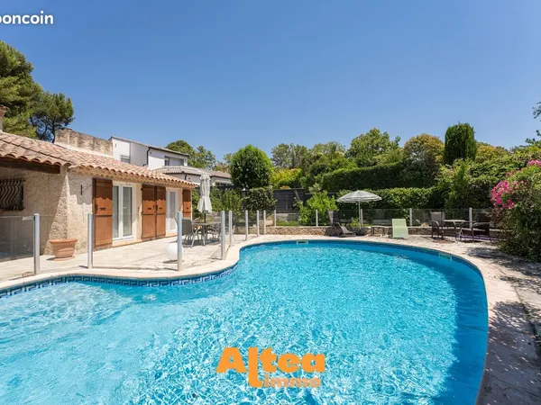 Maison 7 pièces 153 m²