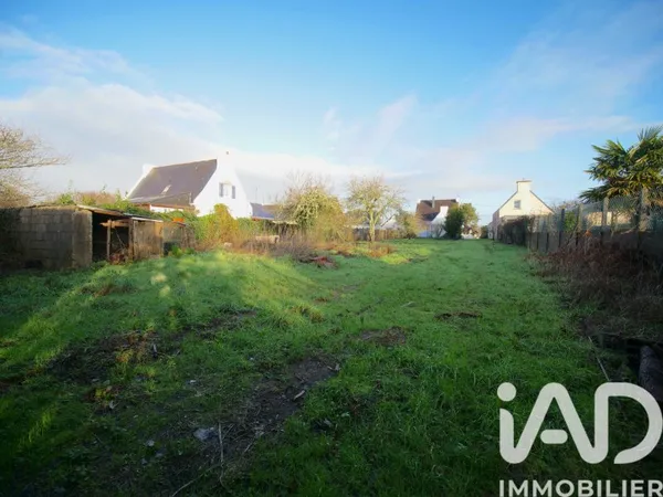 Terrain 944 m²