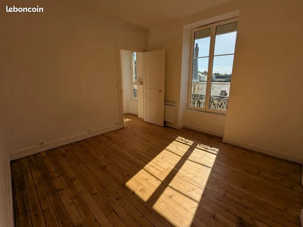 A vendre T2 de 41,62 m² rénové - Charme de l'ancien - Le Mans, rue Sieyès