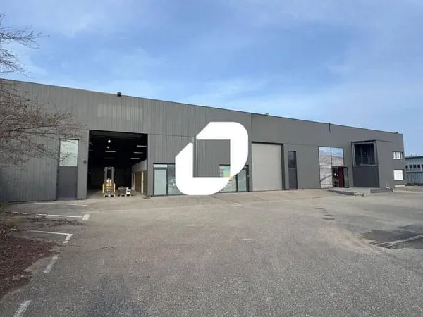 Local d'activité 535 m²