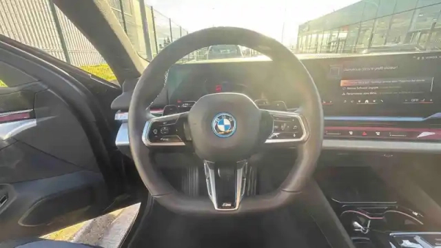 Bmw Serie 5 530e phev 299 ch bva8 — photo 6