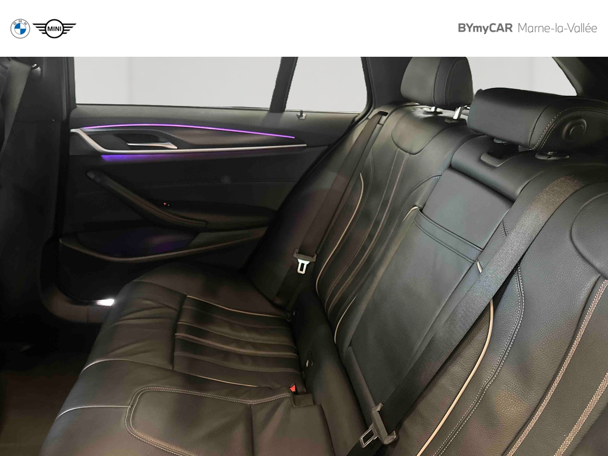 BMW Touring 520d TwinPower Turbo xDrive 190 ch BVA8 — photo 31