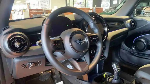 Mini Mini hatch 3 portes cooper se 184 ch — photo 5