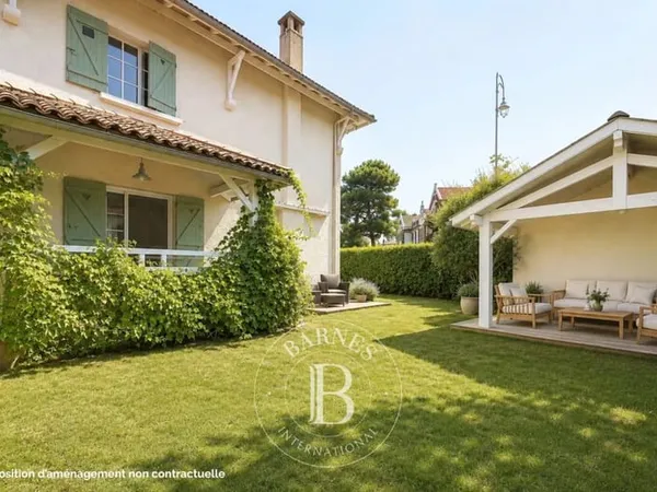 VILLA NÉO-BASQUE FAMILIALE À PROXIMITÉ DES ÉCOLES À ARCACHON