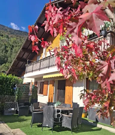 Maison 8 pièces 201 m²