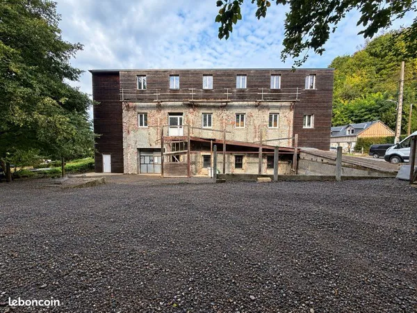 Bâtiment 300m2