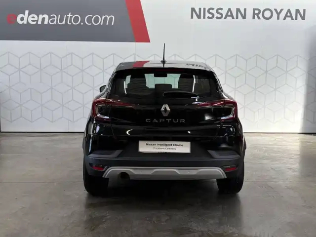 Renault Captur blue dci 115 edc — photo 4