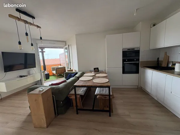 Appartement meublé 50 m² - 2 chambres - Terrasse - Soustons hyper centre - Bail mobilité