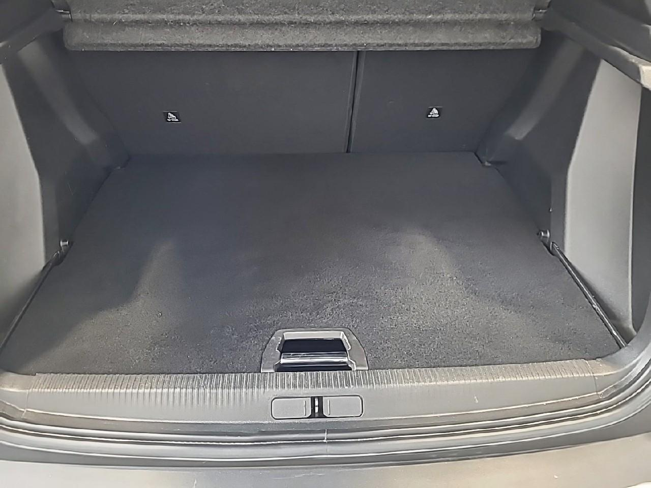 Peugeot 2008 puretech 130 s&s eat8 style — photo 14