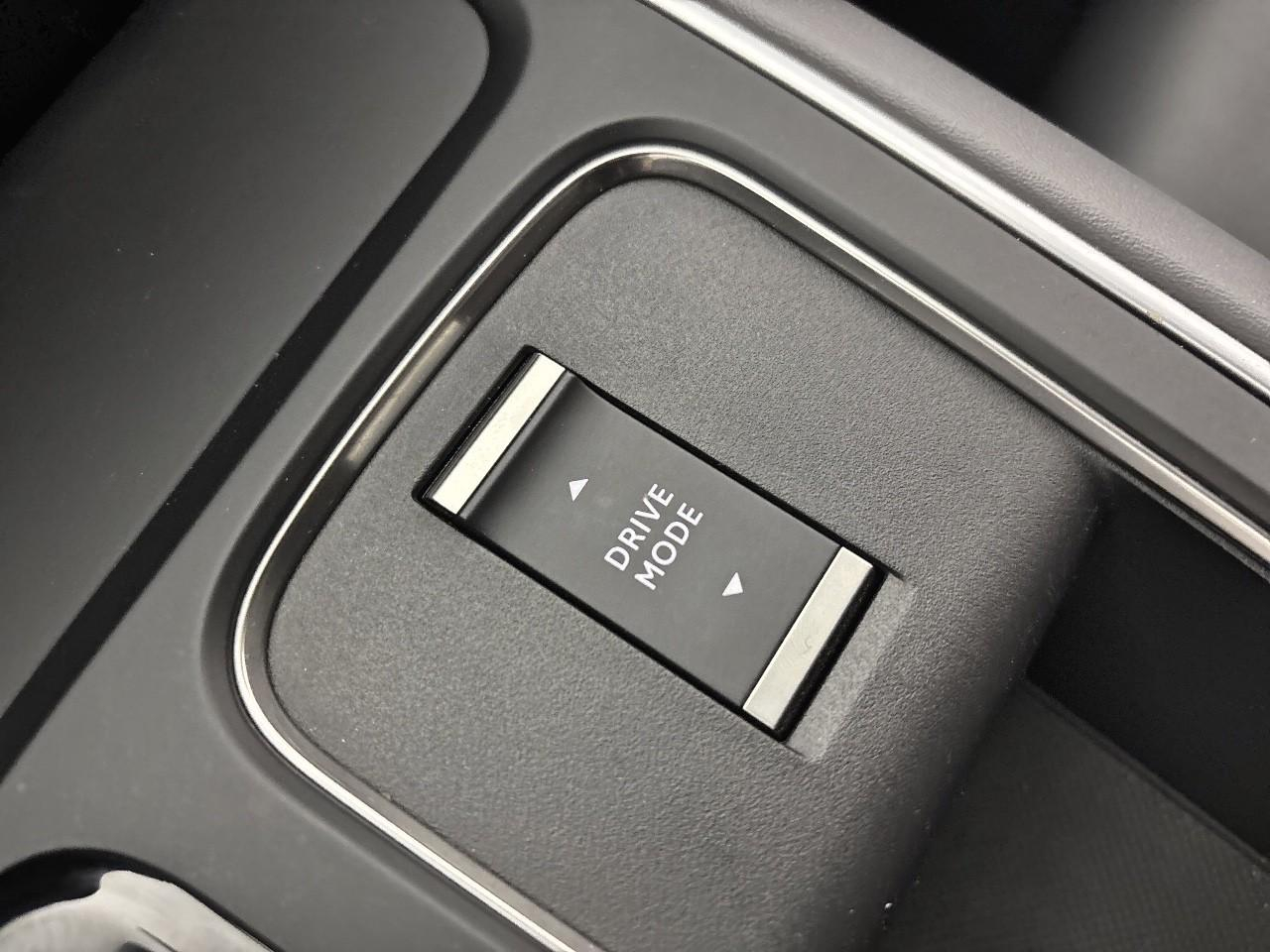 Citroën C5 Aircross hybride rechargeable 225 s&s e-eat8 c-series — photo 33