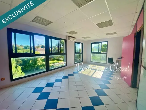 Local 3 pièces 65 m²