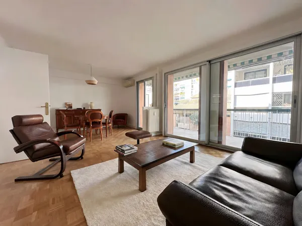 Marseille - Les Catalans | T2 meublé de 69 m² avec balcon, loggia et climatisation
