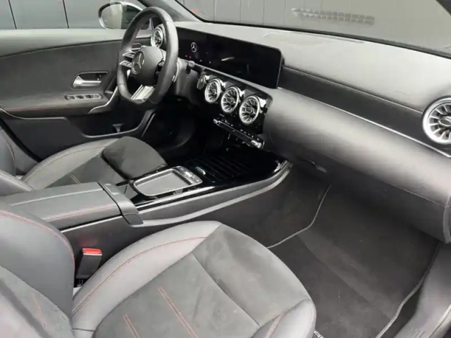 Mercedes Classe A 250 e hybrid eq amg line — photo 26