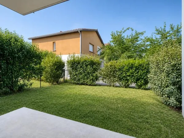 REZ DE JARDIN Appartement T2 de 42 m² à Aucamville