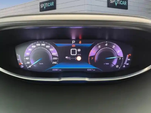 Peugeot 5008 puretech 130ch s&amp;s eat8 allure pack — photo 21