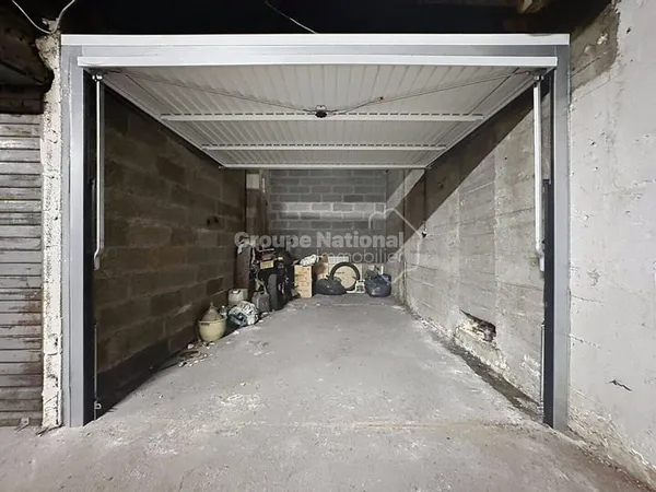 Parking 14 m²