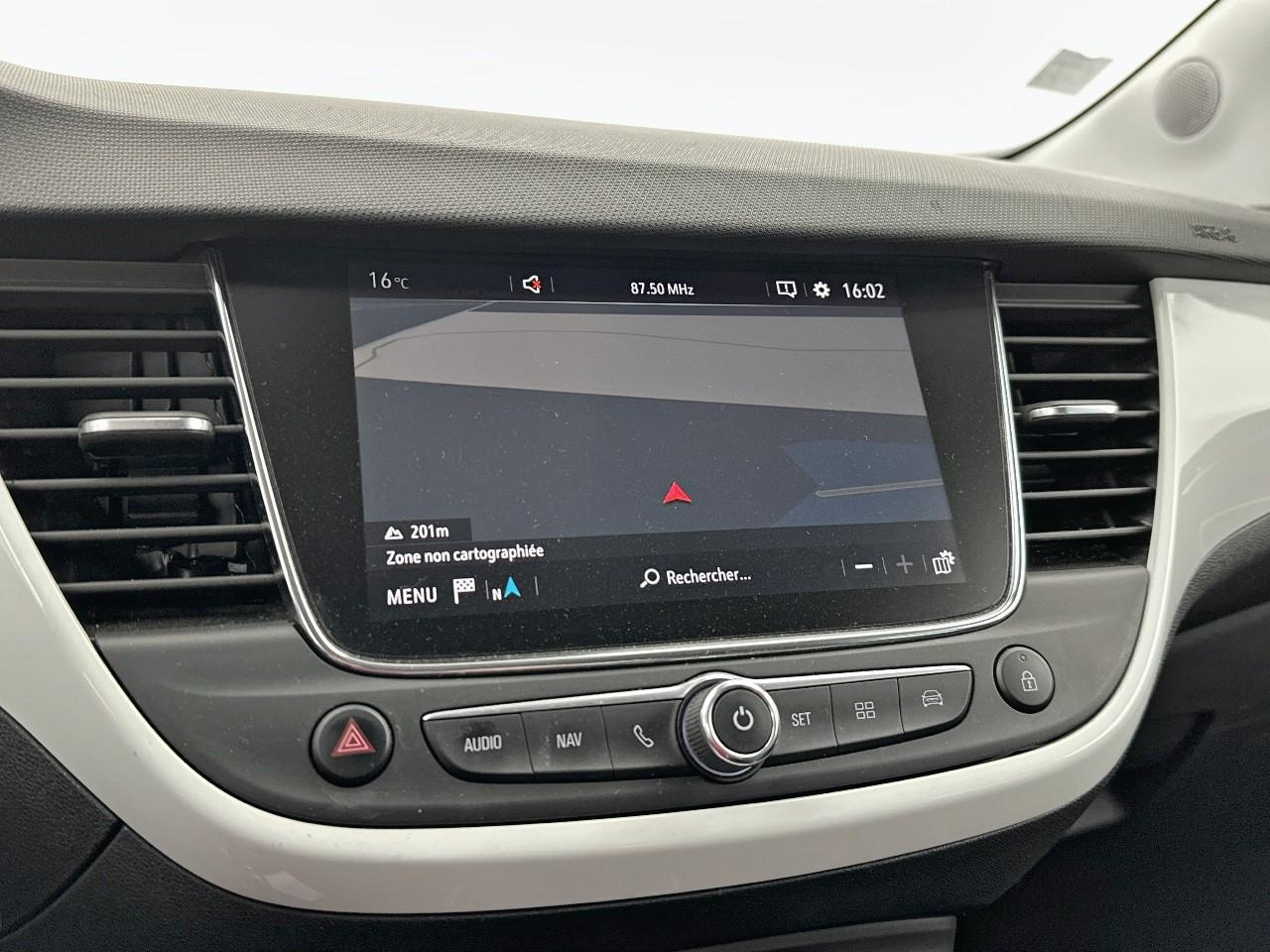 Opel Crossland x 1.2 turbo 130 ch design 120 ans — photo 10