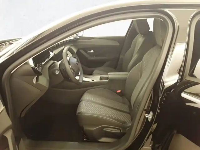 Peugeot 308 sw hybrid 145 e-dcs6 — photo 11