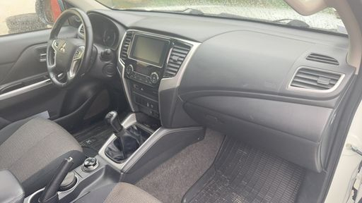 Mitsubishi L200 Club cab 2.2 DI-D 150 4WD - Intense – 2022 – 79119 km – Diesel – Boîte Manuelle — photo 39