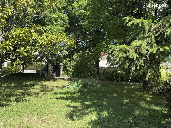 Terrain 601 m² Anneyron