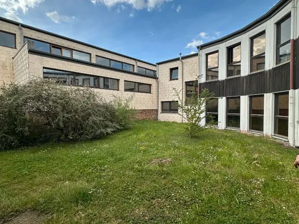 Bureaux 920 m² MAIDIERES