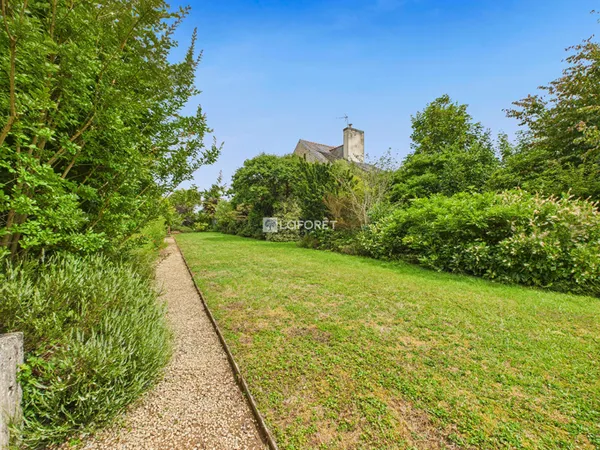 Terrain 600 m²