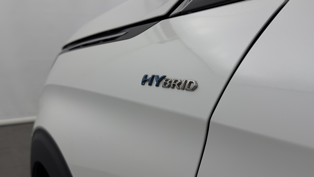 Peugeot 3008 Hybrid 225 e-EAT8 — photo 40