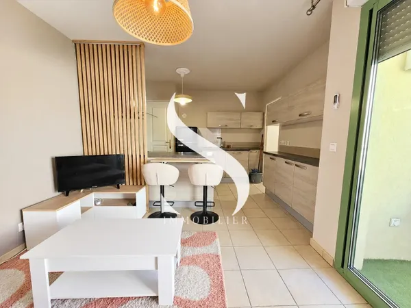 À LOUER – VALLAURIS - Charmant 2 pièces avec balcon et parking en sous-sol