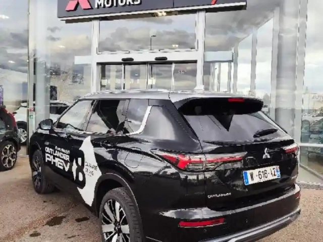 Mitsubishi Outlander 2.4 phev 306ch instyle 4wd — photo 7