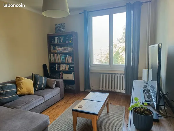 Appartement 3 pièces 64 m² - Saint-Étienne, quartier Montplaisir