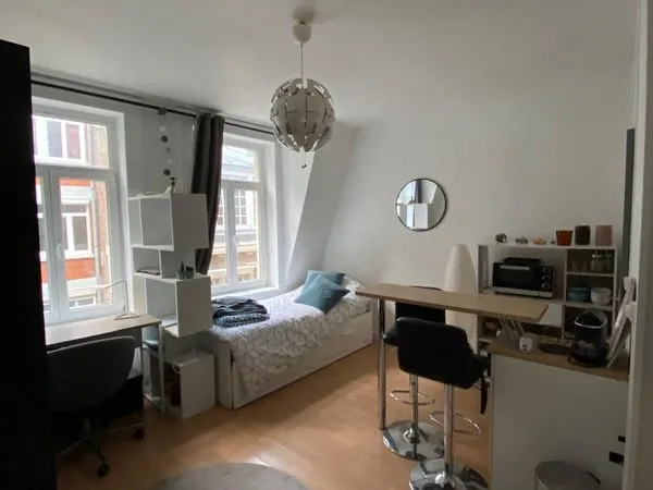 Studio 1 pièce 18 m²