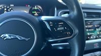 Jaguar I-Pace EV400 SE AWD — photo 24