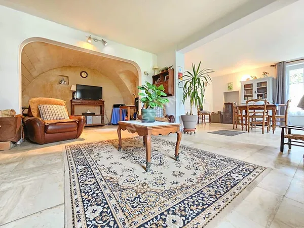 Maison 7 pièces 190 m²