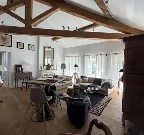 Loft 5 pièces 130 m²