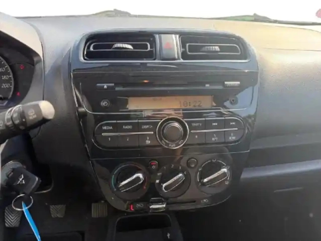 Mitsubishi Space Star 1.0 mivec 71ch in 2018 — photo 13