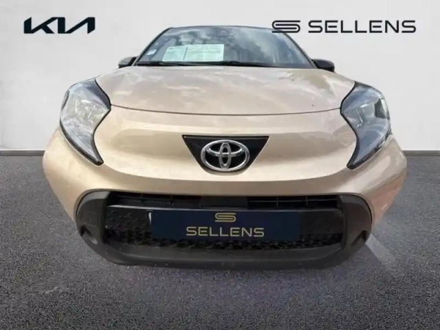 Toyota Aygo X 1.0 vvt-i 72ch design s-cvt — photo 2
