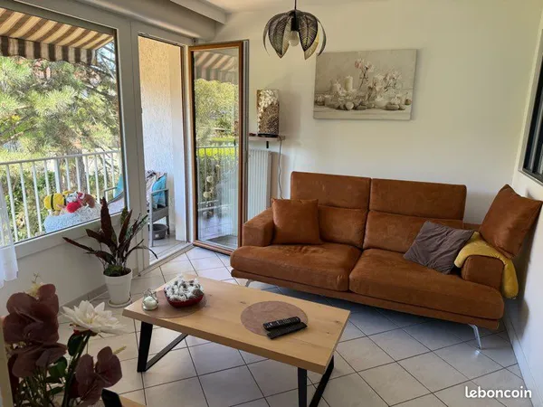 Appartement refait à neuf 2 pièces 38 m2