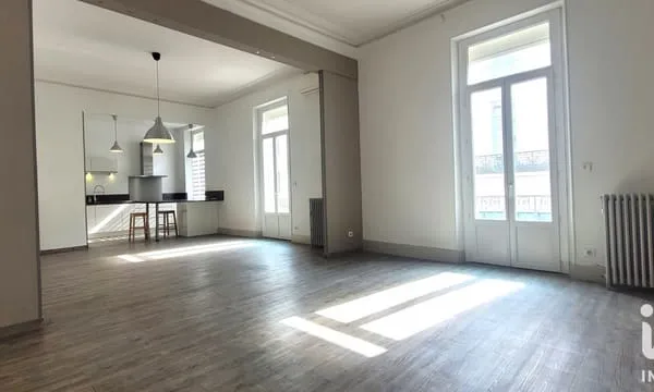 Appartement 4 pièces 154 m²