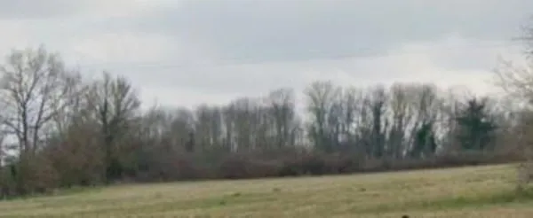 Terrain à bâtir de 880m² à Montcel