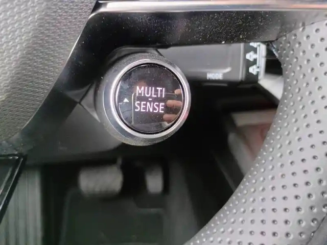 Renault 4 renault  e-tech electrique 150 ch autonomie confort — photo 31