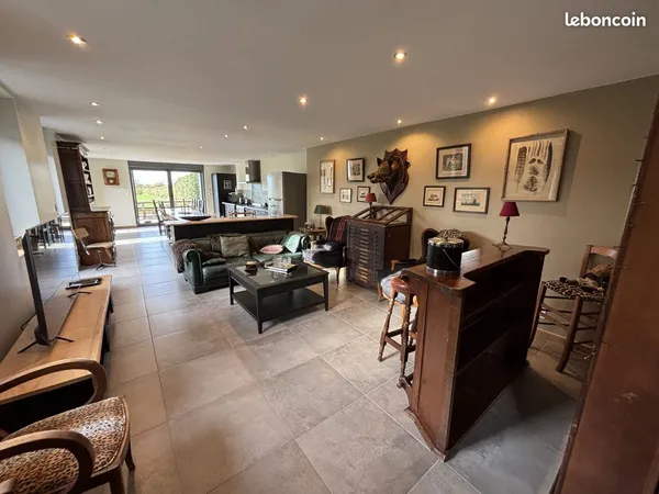Maison 7 pièces 150 m²