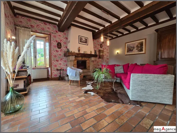 Magnifique propriété de 230 m², 7 pièces, dépendances