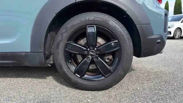 Mini Mini countryman 125 - 95 ch all4 bva6 — photo 16