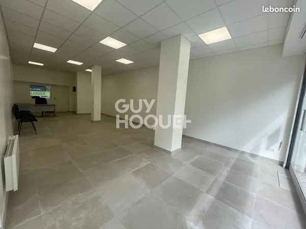 Local commercial 80 m²