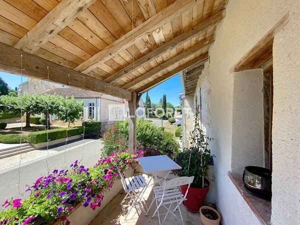 Maison 5 pièces 198 m²