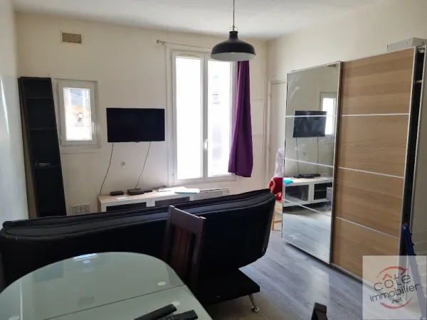 Studio 1 pièce 19 m²